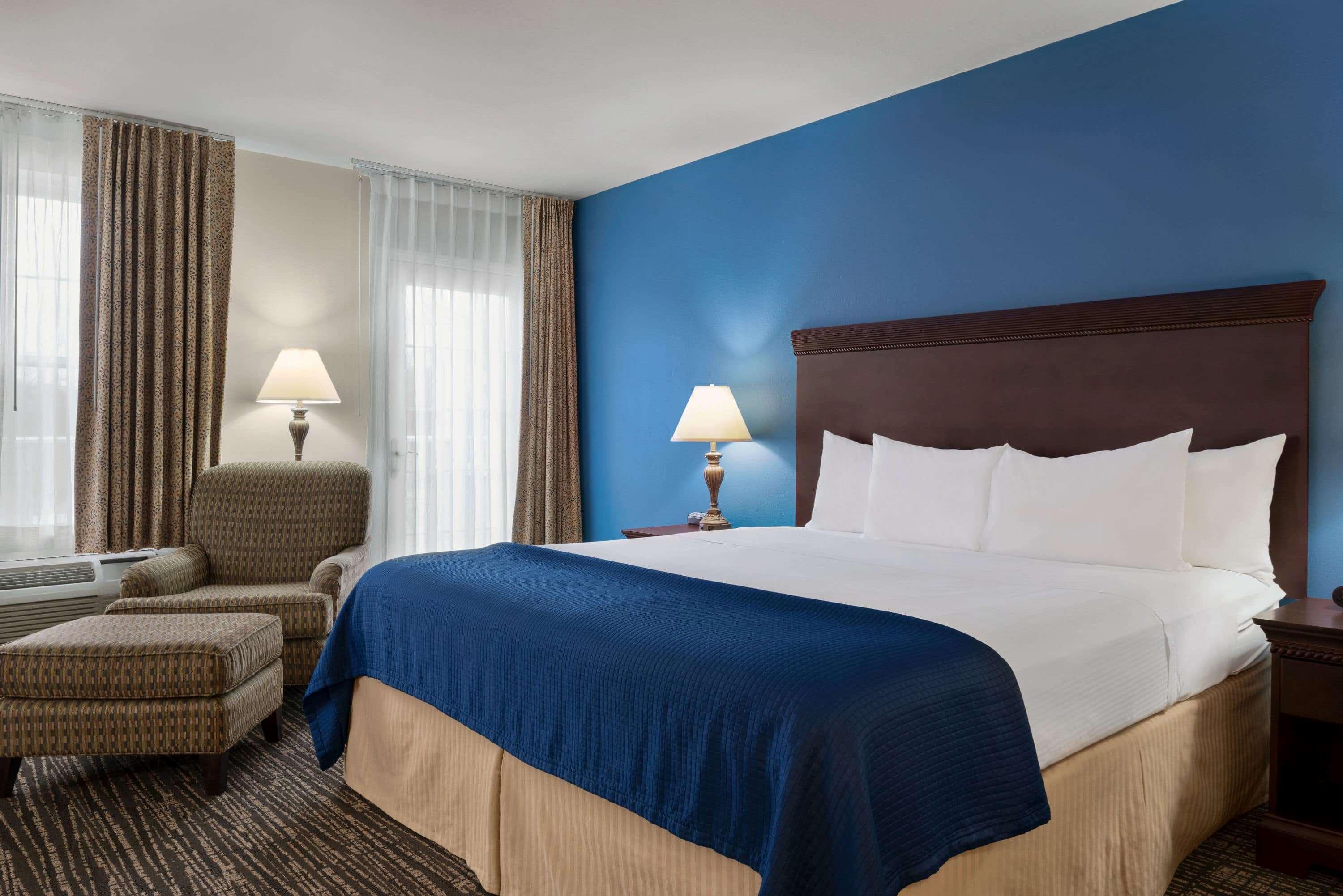 Baymont By Wyndham Washington Hotel Bagian luar foto